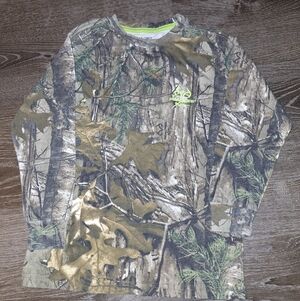 Realtree Xtra Longsleeve Shirt Small
